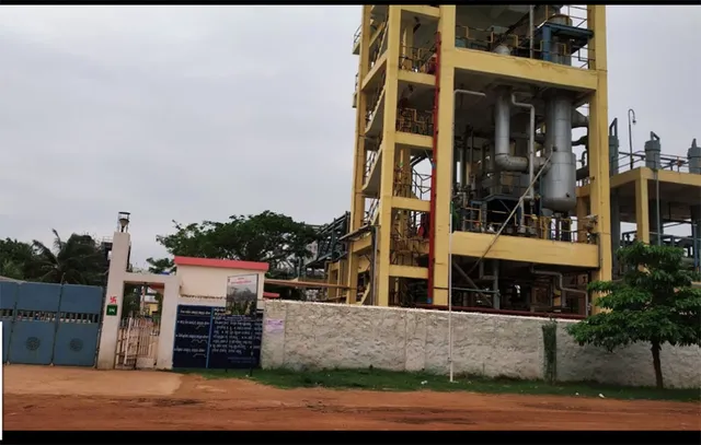 ଗ୍ରାସିମ୍‌ ଇଣ୍ଡଷ୍ଟ୍ରିଜ୍‌ରେ ଏଚ୍‌ସିଏଲ୍‌ ପାଇପ୍‌ ଫାଟି ୪ ଆହତ, ସଂକଟାପନ୍ନ ଇଞ୍ଜିନିୟର୍‌ଙ୍କ ସମେତ ୨ ଭୁବନେଶ୍ବର ସ୍ଥାନାନ୍ତର