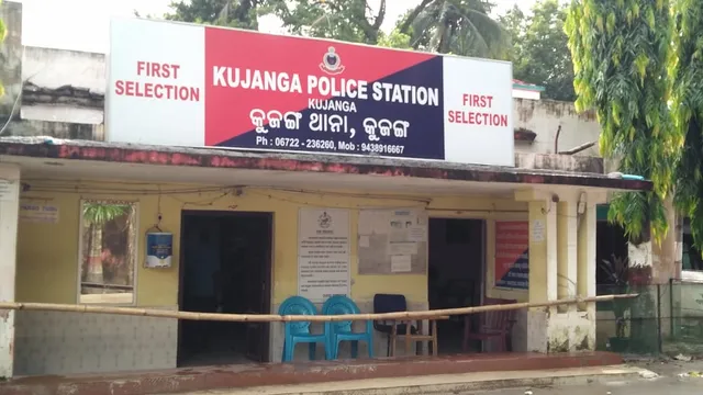 ପ୍ରେମ ବିବାହର ୧୨ ବର୍ଷ ପରେ କଟୁରିରେ ବାଡ଼େଇ ବାଡ଼େଇ ସ୍ତ୍ରୀକୁ ହତ୍ୟା କଲା ସ୍ୱାମୀ