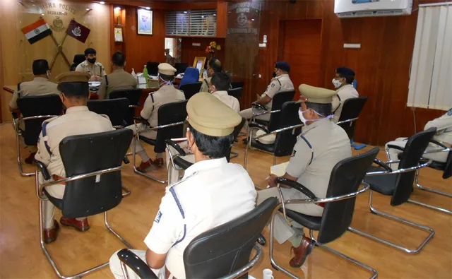 ଦଶହରା,କୁମାର ପୂର୍ଣ୍ଣମୀ ପାଇଁ ପୁଲିସର ବ୍ଲୁ-ପ୍ରିଣ୍ଟ୍‌, ବଟି ମାଗିଲେ ମିଳିବ ଲାଠି