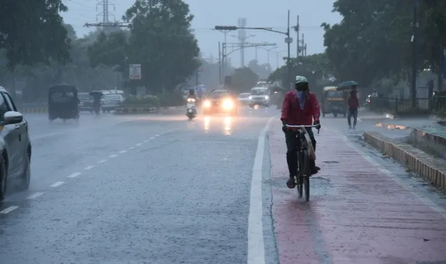 ୨୪ ଘଣ୍ଟା ମଧ୍ୟରେ ଉପକୂଳ ଓ ଆଭ୍ୟନ୍ତରୀଣ ଓଡ଼ିଶାରେ ରହିଛି ବର୍ଷା ସମ୍ଭାବନା