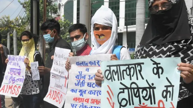 ହାଥରସ୍ ଗଣଦୁଷ୍କର୍ମ ଓ ହତ୍ୟା ମାମଲା: ଘଟଣା ପୂର୍ବରୁ ପିଛା କରିବା ସହ ଅସଦାଚରଣ କରୁଥିଲା ଅଭିଯୁକ୍ତ