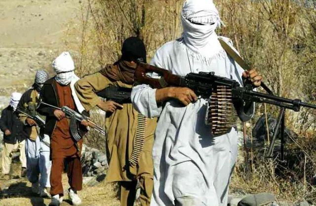 ଭାରତରେ ଅନୁପ୍ରବେଶ ପାଇଁ ପ୍ରସ୍ତୁତ ହେଉଛନ୍ତି ଶହ ଶହ ପାକ୍ ଆତଙ୍କବାଦୀ, ଡ୍ରୋନ ମାଧ୍ୟମରେ ଆସୁଛି ଅସ୍ତ୍ରଶସ୍ତ୍ର