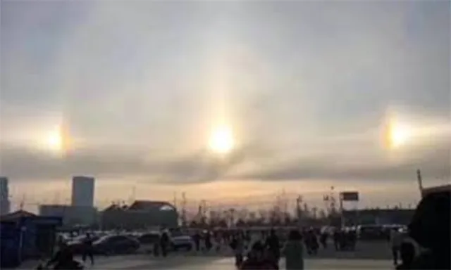 ଚୀନ୍‌ ଆକାଶରେ ବିରଳ ମହାଜାଗତିକ ଦୃଶ୍ୟ, ଏକାବେଳକେ ଦେଖାଗଲା ତିନିଟି ସୂର୍ଯ୍ୟ