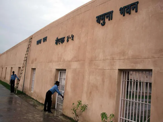 ଉତ୍ତରପ୍ରଦେଶର ଜେଲ୍‌ମାନଙ୍କରେ ଅଛନ୍ତି ସବୁଠୁ ଅଧିକ ସଂଖ୍ୟକ ଇଞ୍ଜିନିୟର୍ ଓ ସ୍ନାତକୋତ୍ତର; ସେମାନଙ୍କ ଦକ୍ଷତାର ସଦ୍‌ବ୍ୟବହାର ହେଉଛି