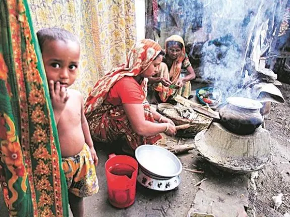 କେନ୍ଦ୍ର ପରିସଂଖ୍ୟାନ ମନ୍ତ୍ରାଳୟ ରିପୋର୍ଟରେ ଓଡିଶା ସମ୍ପର୍କରେ ରୋଚକ ତଥ୍ୟ : ବିନା ପାରିଶ୍ରମିକରେ ୫ ଘଣ୍ଟା ଗୃହ କାର୍ଯ୍ୟ କରୁଛନ୍ତି ମହିଳା