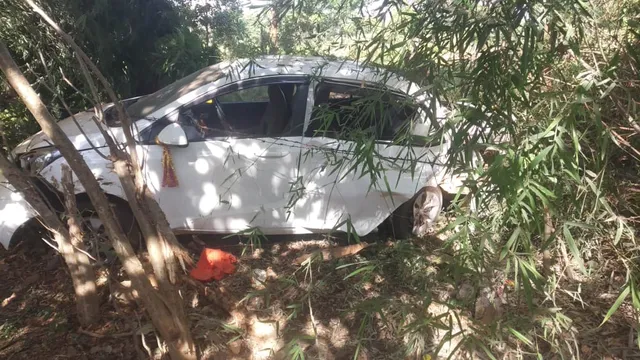 ବାହା ଘରକୁ ଯାଉଥିବା କାର ଦୁର୍ଘଟଣାଗ୍ରସ୍ତ; ୮ ଯାତ୍ରୀ ଆହତ ଓ ଜଣଙ୍କ ଅବସ୍ଥା ସଙ୍କଟାପନ୍ନ