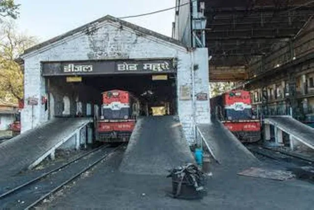 ଟ୍ରେନ୍‌ ଇଞ୍ଜିନ୍‌ ସାମଗ୍ରୀ ଚୋରି: କଡ଼ା ସୁରକ୍ଷା ବଳୟ ଭିତରୁ ଡକାୟତି, ଆର୍‌ପିଏଫ୍‌-ବିଭାଗୀୟ କର୍ମଚାରୀ ସଂପୃକ୍ତି ସନ୍ଦେହ!