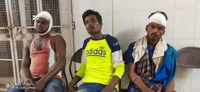 ପୂର୍ବଶତ୍ରୁତାକୁ କେନ୍ଦ୍ର କରି ପୁଲିସ ସାମ୍‌ନାରେ ହଣାହଣି, ୧୨ ଆହତ, ୩ ଗୁରୁତର