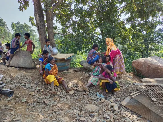 ପଥର ଖଣିରେ ମେସିନ ପଡି ଯୁବକ ମୃତ