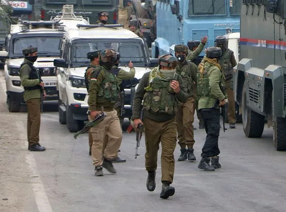 ଶ୍ରୀନଗରରେ ଆତଙ୍କବାଦୀ ଆକ୍ରମଣ: ୨ ସେନା ଯବାନ ସହିଦ