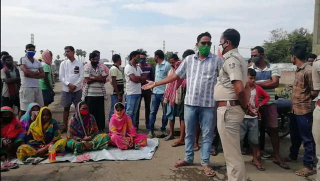 ପର୍ଜଙ୍ଗ: ହାତୀ ଆକ୍ରମଣ ବିରୋଧରେ ଜାତୀୟ  ରାଜପଥ ଅବରୋଧ କଲେ ମହିଳା