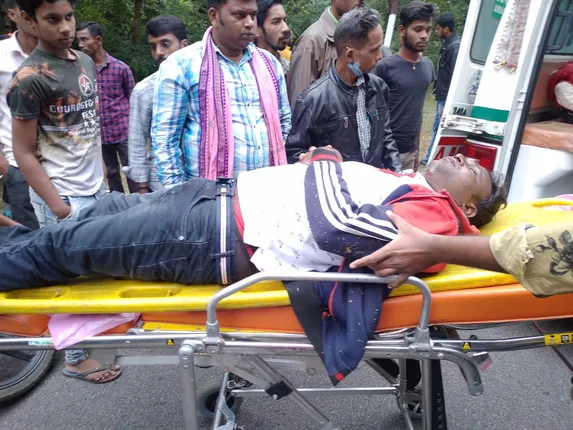 ବାଇକ୍ ଦୁର୍ଘଟଣାରେ ସ୍ବାମୀ- ସ୍ତ୍ରୀ ଗୁରୁତର