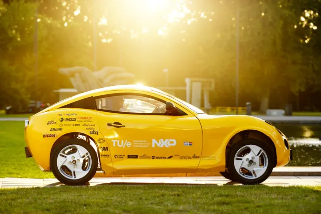 ଭଙ୍ଗା ପ୍ଲାଷ୍ଟିକରେ ଛାତ୍ରଛାତ୍ରୀ ନିର୍ମାଣ କଲେ ଇଲେକ୍ଟ୍ରିକ କାର, ଘଣ୍ଟା ପ୍ରତି ୯୦ କିଲୋମିଟର ବେଗରେ ଯାଇପାରିବ