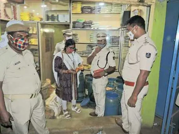 ମାଲଗୋଦାମରେ ପୁଣି ୩ ନକଲି ଫ୍ୟାକ୍ଟ୍ରି; ୩୦ ଲକ୍ଷ ଟଙ୍କାର ଭେଜାଲ୍‌ ମସଲା ଜବତ