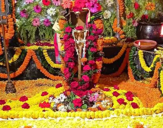 ଧବଳେଶ୍ବର ପୀଠରେ ବଡ଼ଓଷା ଆଜି; ନାଗାର୍ଜୁନ କିରାତ ବେଶରେ ସଜ୍ଜିତ ହେଉଛନ୍ତି ବାବା ଧବଳେଶ୍ବର