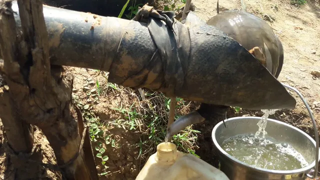 ପାଲଲହଡ଼ା ଅବକାରୀ ବିଭାଗର ମିଳିତ ଚଢ଼ାଉରେ ୨୦ ଲିଟର ମହୁଲି ମଦ ଜବତ