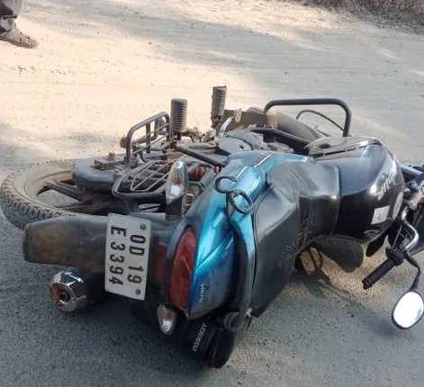 ଖଜୁରିଆକଟା: ଟ୍ରକ୍‌-ବାଇକ ମୁହାଁମୁହିଁ ଧକ୍କା, ଜଣେ ମୃତ ଓ ଅନ୍ୟ ଜଣେ ଗୁରୁତର