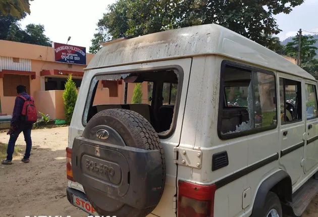 ଜୁଆ ଆଡ୍ଡା ଚଢ଼ାଉ ବେଳେ ପୁଲିସକୁ ମାଡ଼; ବ୍ରାହ୍ମଣୀଗାଁ ଥାନା ଅଧିକାରୀ ଆହତ