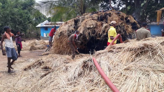 ରାଇଘର : ନିଆଁ ଲାଗି ଜଳିଗଲା  ଧାନଗଦା