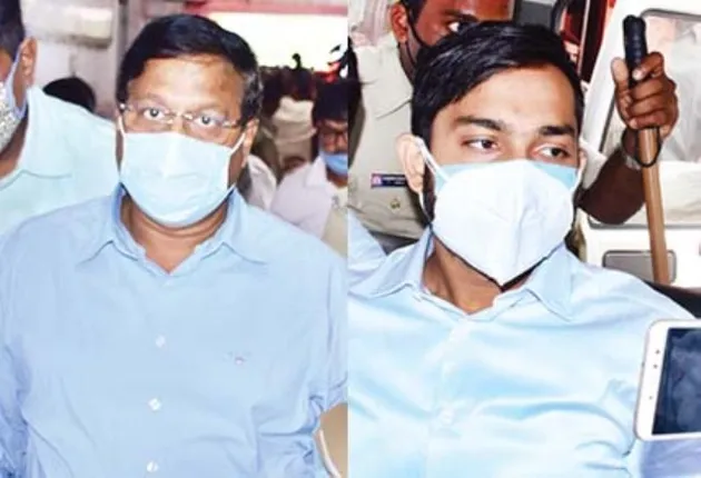 ଜେଲ୍‌ରେ ବାପ, ପୁଅ; ଆଇଏଫ୍‌ଏସ୍‌ ଅଭୟ ନିଲମ୍ବିତ