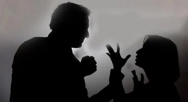 ଗାଁ’ ଦାଣ୍ଡରେ ମହିଳାଙ୍କୁ ନିସ୍ତୁକ ମାଡ଼, ଘରେ ନିଆଁ ଲଗାଇ ଦେଇଥିବା ଅଭିଯୋଗ