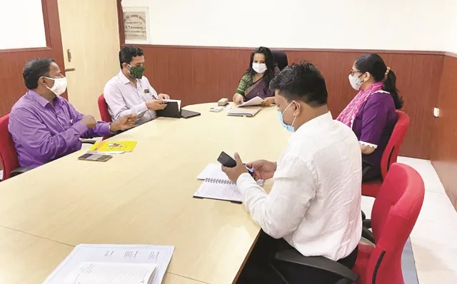 ରାଜଧାନୀର କରୋନା ସ୍ଥିତି ସମୀକ୍ଷା କଲେ ପର୍ଯ୍ୟବେକ୍ଷକ, କ’ଣ ଆଲୋଚନା ହେଲା କହିଲେନି