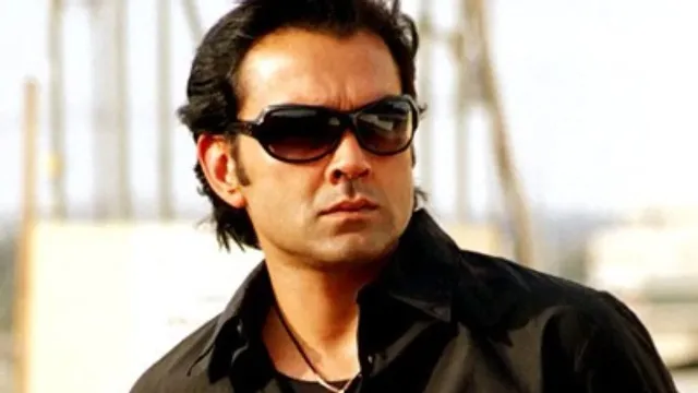 ‘ଲଭ୍‌ ହଷ୍ଟେଲ’ରେ ନଜର ଆସିବେ ବବି