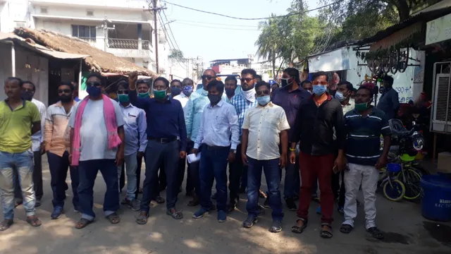 ତରଭା ତହସିଲଦାରଙ୍କ ବିରୋଧରେ କ୍ରାଇମବ୍ରାଞ୍ଚ ତଦନ୍ତ ଦାବିରେ ବିକ୍ଷୋଭ ପ୍ରଦର୍ଶନ