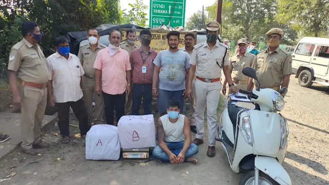 ଧରାପଡ଼ିଲା ଦୁର୍ଦ୍ଦାନ୍ତ ପ୍ରଦୀପ, ୩୧କେଜି ଗଂଜେଇ ସହ ସ୍କୁଟି ଜବତ