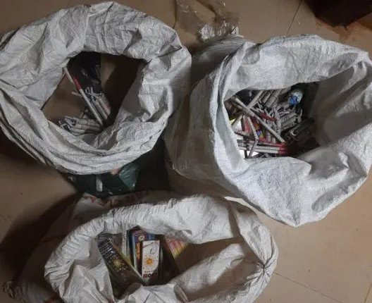 ବାଣ ଜବତ କରିବା ସହିତ ୪ବେପାରୀଙ୍କୁ ଗିରଫ କରିଲା ମୋରଡ଼ା ଥାନା ପୁଲିସ