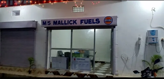 ଗୁଳି ଫୁଟାଇ ପେଟ୍ରୋଲ ପମ୍ପ ସେଲସମ୍ୟାନ ଠାରୁ ଲୁଟ୍