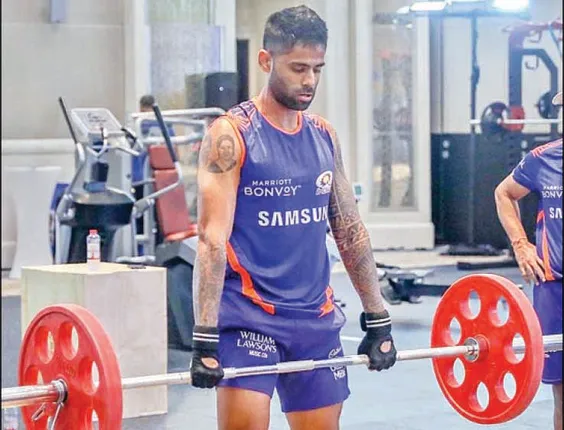 ଭାରତୀୟ ଦଳରେ ସ୍ଥାନ ନପାଇ ଭାଙ୍ଗିପଡ଼ିଥିଲେ ସୂର୍ଯ୍ୟ : ‘ତାଲିମ ଅଧାରୁ ଛାଡ଼ିଥିଲି, ରାତିରେ ଖାଇବାକୁ ଇଚ୍ଛା ନଥିଲା’