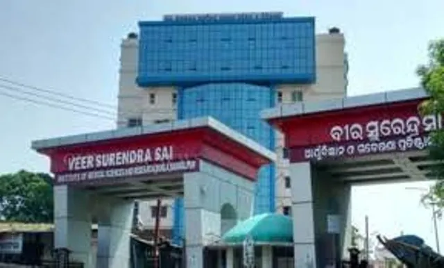 ଭିମ୍‌ସାର ଏଚ୍‌ଡିୟୁ କାନ୍ଥରୁ ଖସିଲା ସିମେଣ୍ଟ ପ୍ଲାଷ୍ଟର, ରୋଗୀଙ୍କ ସମ୍ପର୍କୀୟ ଗୁରୁତର ଆହତ