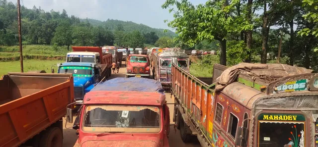 କରୋନା ଦୁଃଖ ଠାରୁ ବଳି ପଡ଼ୁଛି ରାସ୍ତା ଜାମ