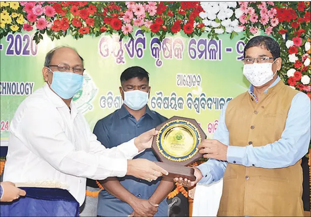 ଓୟୁଏଟି କୃଷକ ମେଳା, କୃଷକଙ୍କ ପାଇଁ ବୈଜ୍ଞାନିକ ଆଗେଇ ଆସନ୍ତୁ