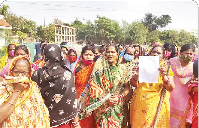 ମଠ ଭାଙ୍ଗିଲ, ମଦ ଦୋକାନ ହଟାଅ