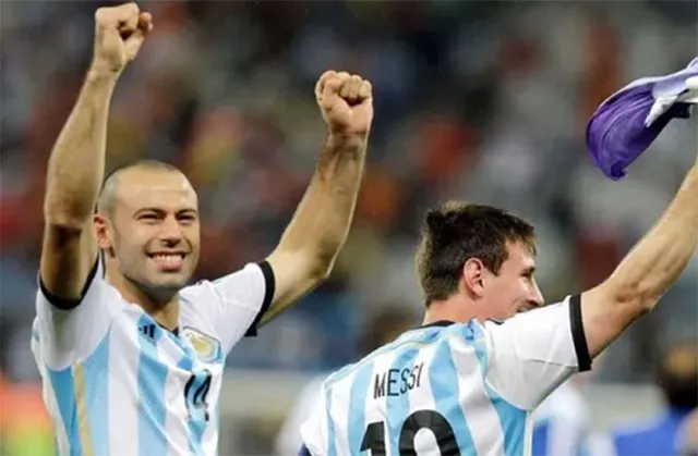 ଫୁଟ୍‌ବଲର୍‌ ମାସ୍କେରାନୋଙ୍କ ଅବସର