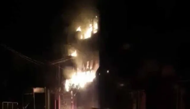 ଜୁଏଲାରୀରେ ଅଗ୍ନିକାଣ୍ଡ, ଲିଚୁମାଳରୁ ସର୍ଟ ସର୍କିଟ୍‌ ହୋଇ ଲାଗିଲା ନିଆଁ