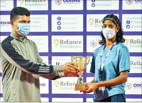 ଆର୍‌ଏଫ୍‌ ଓଡ଼ିଶା ଏଚ୍‌ପିସି ଦୌଡ଼କୁଦ, ଅମ୍ଳାନ ଓ ସବିତା ଶ୍ରେଷ୍ଠ