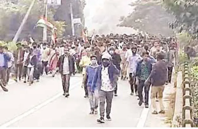 ବ୍ରୁ ଶରଣାର୍ଥୀ ଥଇଥାନ ପ୍ରସଙ୍ଗ: ଆନ୍ଦୋଳନ ନିଆଁରେ ଜଳୁଛି ତ୍ରିପୁରା, ପୁଲିସ ଗୁଳିରେ ଜଣେ ମୃତ, ଅନେକ ଆହତ