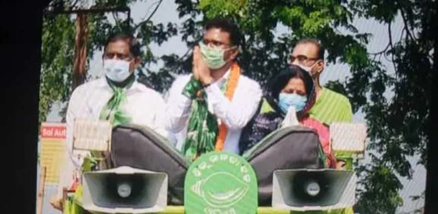 ବିଜେଡି ପ୍ରାର୍ଥୀ ବିଜୟ ଶଙ୍କରଙ୍କ ରୋଡ଼ସୋ; ତିର୍ତୋଲରେ ବିଜେପିର ଘରକୁ ଘର ପ୍ରଚାର