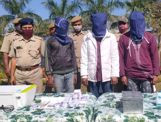 ଝାରସୁଗୁଡ଼ା ଜିଲ୍ଲାରେ ନକଲି ନୋଟ କାରବାର: ବାମରାରେ କାରଖାନା ଠାବ, ୩ ଗିରଫ