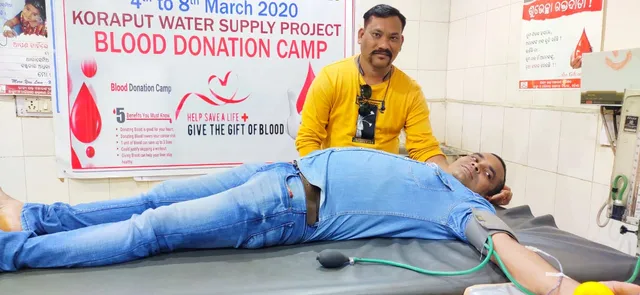 ଭଲ ଖବର: ରକ୍ତଶିକୁଳିରେ ଆକ୍ରାନ୍ତ ଯୁବକଙ୍କୁ ୨ୟୁନିଟ ରକ୍ତ ଦେଇ ବଂଚାଇ ଦେଲେ ବିଭୂତି ଓ ପ୍ରମୋଦ