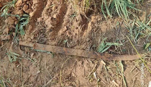 ବାରପାହାଡ଼ ମାଟି ତଳୁ ବାହାରୁଛି ଇତିହାସ : ପୁରାତନ ଖଣ୍ଡା, ଅସ୍ତ୍ରଶସ୍ତ୍ର ଉଦ୍ଧାର