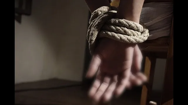 ପାକିସ୍ତାନରେ ବଢୁଛି ହିନ୍ଦୁମାନଙ୍କ ଉପରେ ଅତ୍ୟାଚାର : ନିଜ ପିଲାମାନଙ୍କ ସହ ବଜାରକୁ ଯାଇଥିବା ଦୁଇ ହିନ୍ଦୁ ମହିଳାଙ୍କୁ ଅପହରଣ