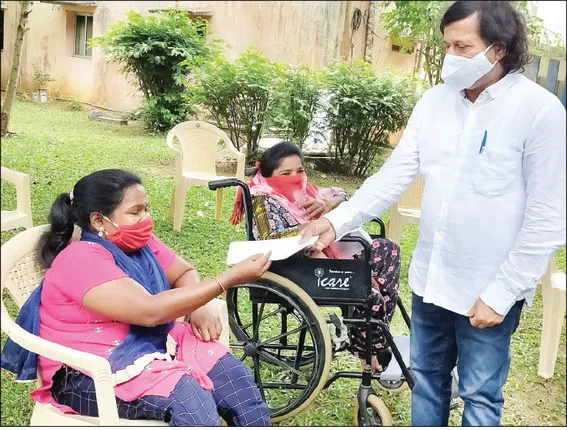 ସମ୍ବାଦ ପ୍ରଭାବ: ଦିବ୍ୟାଙ୍ଗ ବାନ୍ଧବୀଦ୍ବୟଙ୍କୁ ସାହା ହେ‌ଲା କିସ୍ ଫାଉଣ୍ଡେସନ୍‌