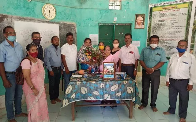 କୁଡୁମୁଲୁଗୁମ୍ମା ଶିକ୍ଷା ଅଧିକାରୀ ଭାବେ ସୁଶ୍ରୀ ଗାୟତ୍ରୀ ଦେବୀଙ୍କୁ ବ୍ଲକ ପ୍ରାଥମିକ ଶିକ୍ଷକ ସଂଘ ପକ୍ଷରୁ ସ୍ୱାଗତ ଓ ସଂବର୍ଧନା