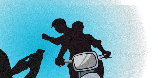 ମୁଣ୍ଡରେ ବନ୍ଧୁକ ଲଗେଇ ଲୁଟିଲେ ଲକ୍ଷାଧିକ ଟଙ୍କା