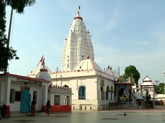 ସମଲେଶ୍ୱରୀ ମନ୍ଦିରରେ ଲାଇଟ୍‌ ଆଣ୍ଡ ସାଉଣ୍ଡ ସୋ’ ଜାନୁଆରିରୁ, ଦୁଇ ମାସ ମଧ୍ୟରେ କାମ ସାରିବାକୁ ପ୍ରଶାସନର ନିର୍ଦେଶ