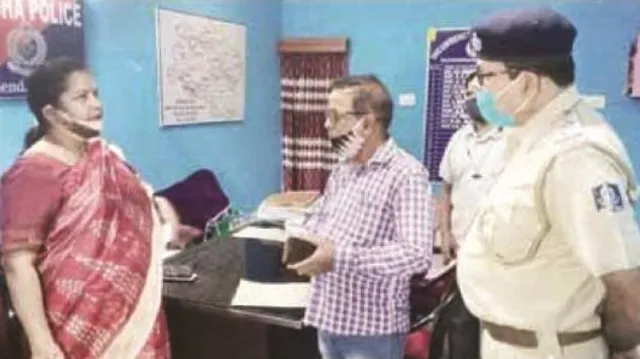 ଆଦିବାସୀ ନାବାଳିକାଙ୍କୁ ଦୁଷ୍କର୍ମ ଘଟଣାର ଖୋଲୁଛି ଗୋଟିଏ ପରେ ଗୋଟିଏ ଗୁମର : ବାବୁଙ୍କ ଘରେ ନାବାଳିକା ଯୋଗାଉଥିଲା ଦଲାଲ୍ ବ୍ରହ୍ମାନନ୍ଦ